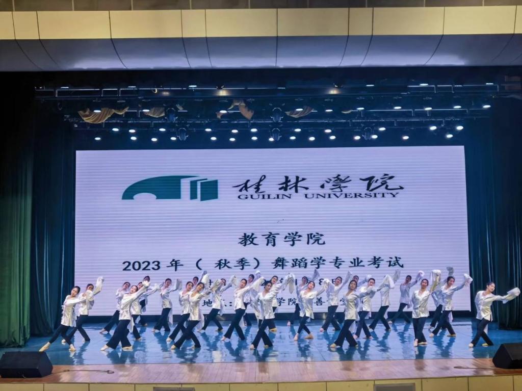 18F49 18F49